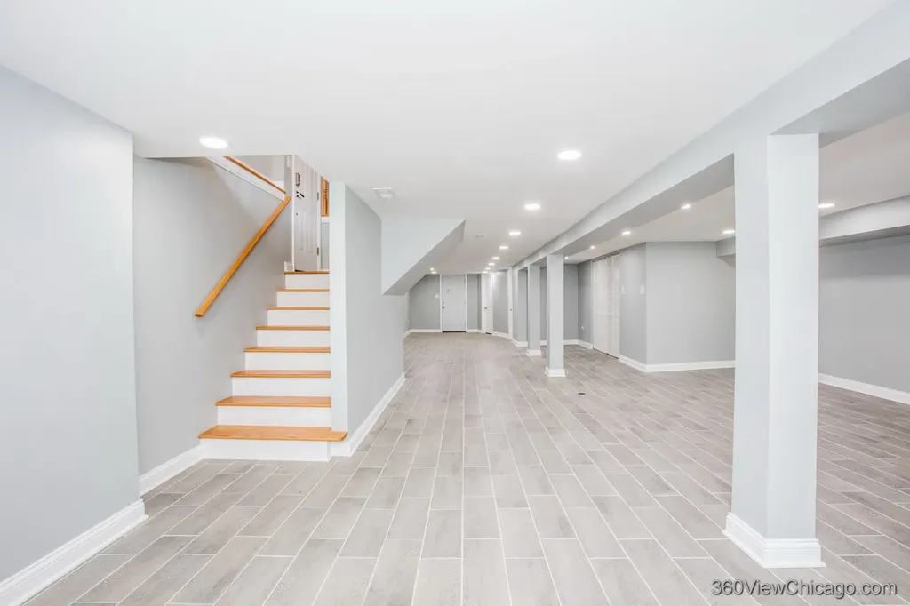 4540 North Menard Avenue Chicago IL 60630