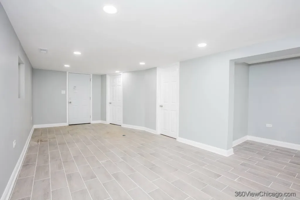 4540 North Menard Avenue Chicago IL 60630