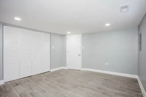 4540 North Menard Avenue Chicago IL 60630
