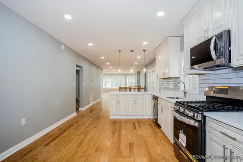 4540 North Menard Avenue Chicago IL 60630