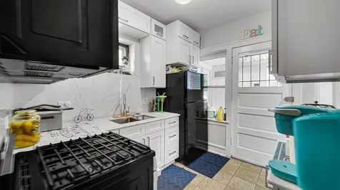 11243 South Vernon Avenue Chicago IL 60628
