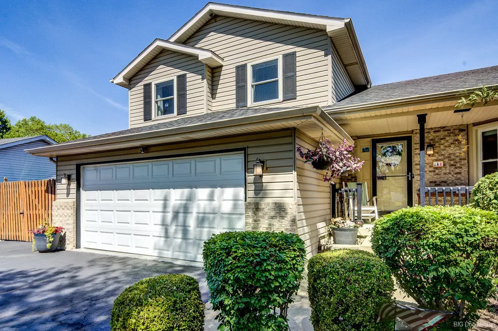 1915 Winger Drive Plainfield IL 60586