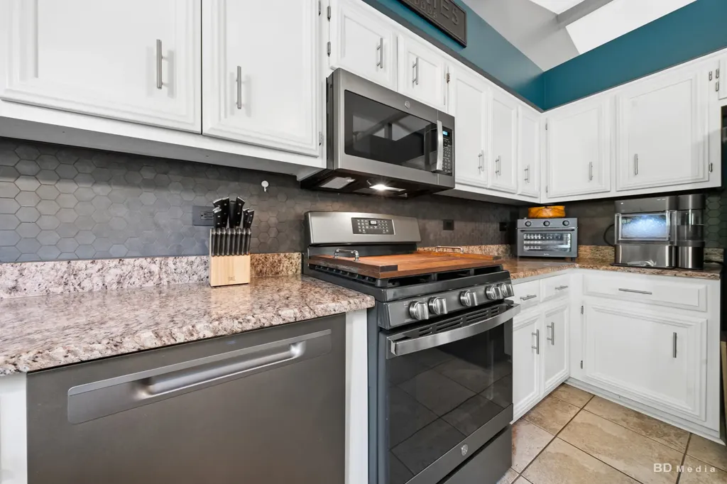 1915 Winger Drive Plainfield IL 60586
