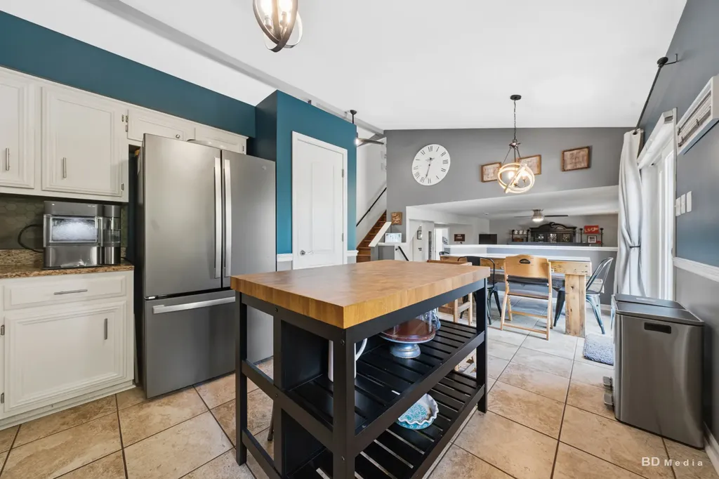 1915 Winger Drive Plainfield IL 60586