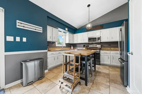 1915 Winger Drive Plainfield IL 60586
