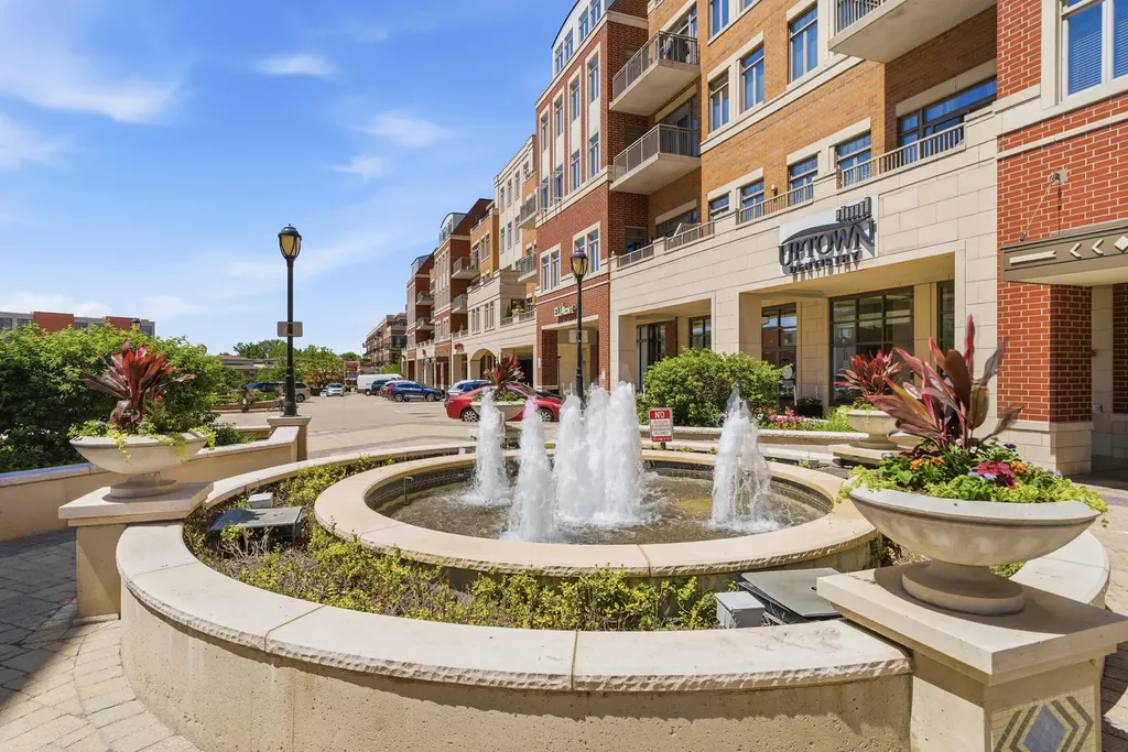 120 North Northwest Highway Park Ridge IL 60068