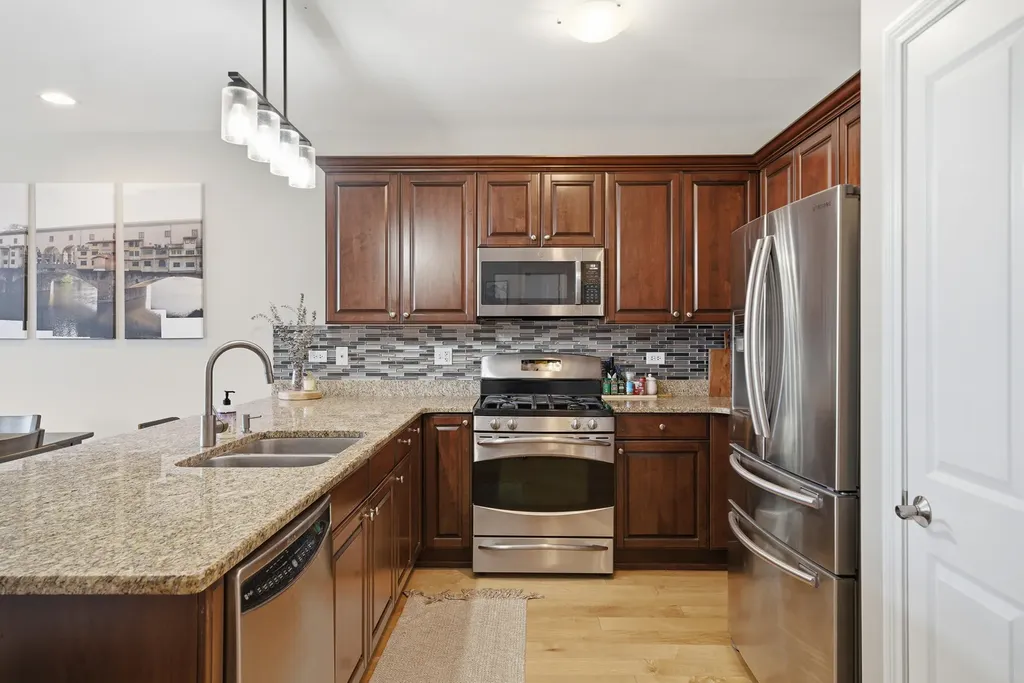 120 North Northwest Highway Park Ridge IL 60068