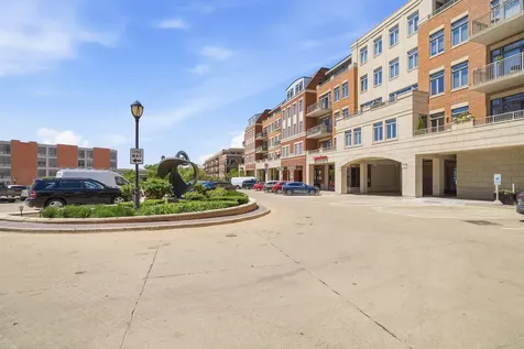 120 North Northwest Highway Park Ridge IL 60068