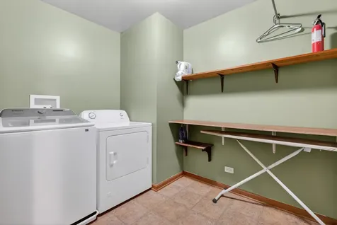 905 Avalon Way Minooka IL 60447