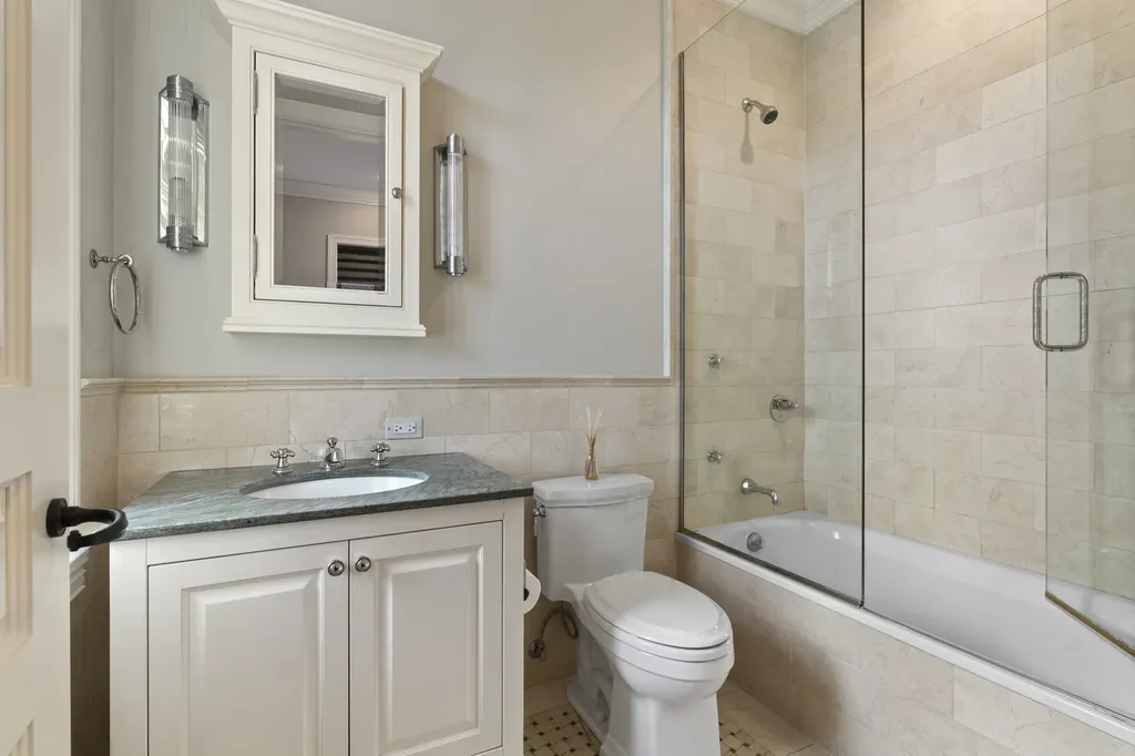 1755 North Mohawk Street Chicago IL 60614
