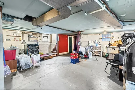 655 West 43rd Place Chicago IL 60609