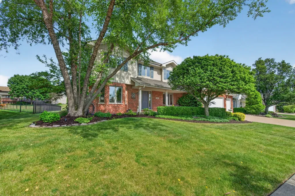 19612 Silverside Drive Tinley Park IL 60487