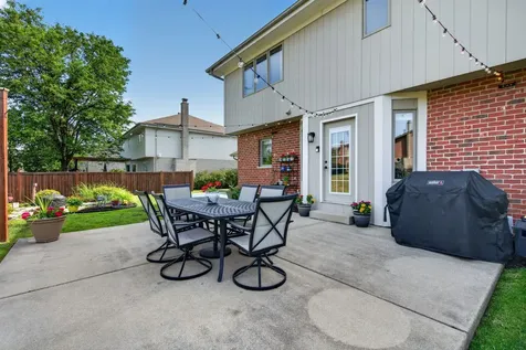 19612 Silverside Drive Tinley Park IL 60487