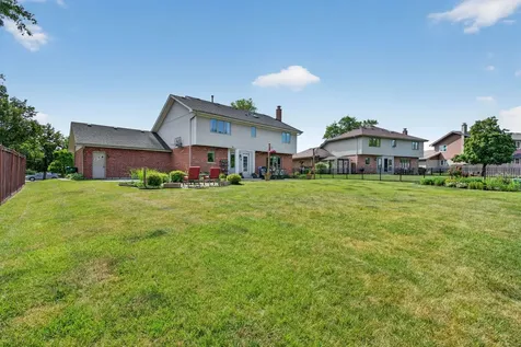 19612 Silverside Drive Tinley Park IL 60487