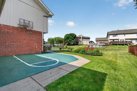 19612 Silverside Drive Tinley Park IL 60487