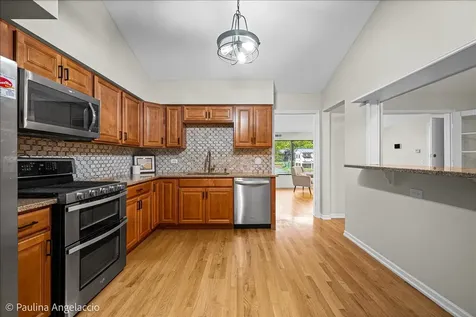 1011 West Wildwood Drive Prospect Heights IL 60070