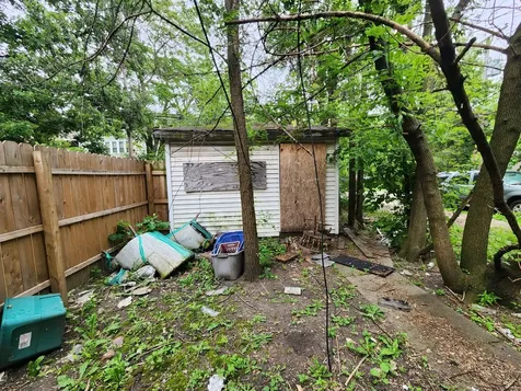 10525 South Corliss Avenue Chicago IL 60628