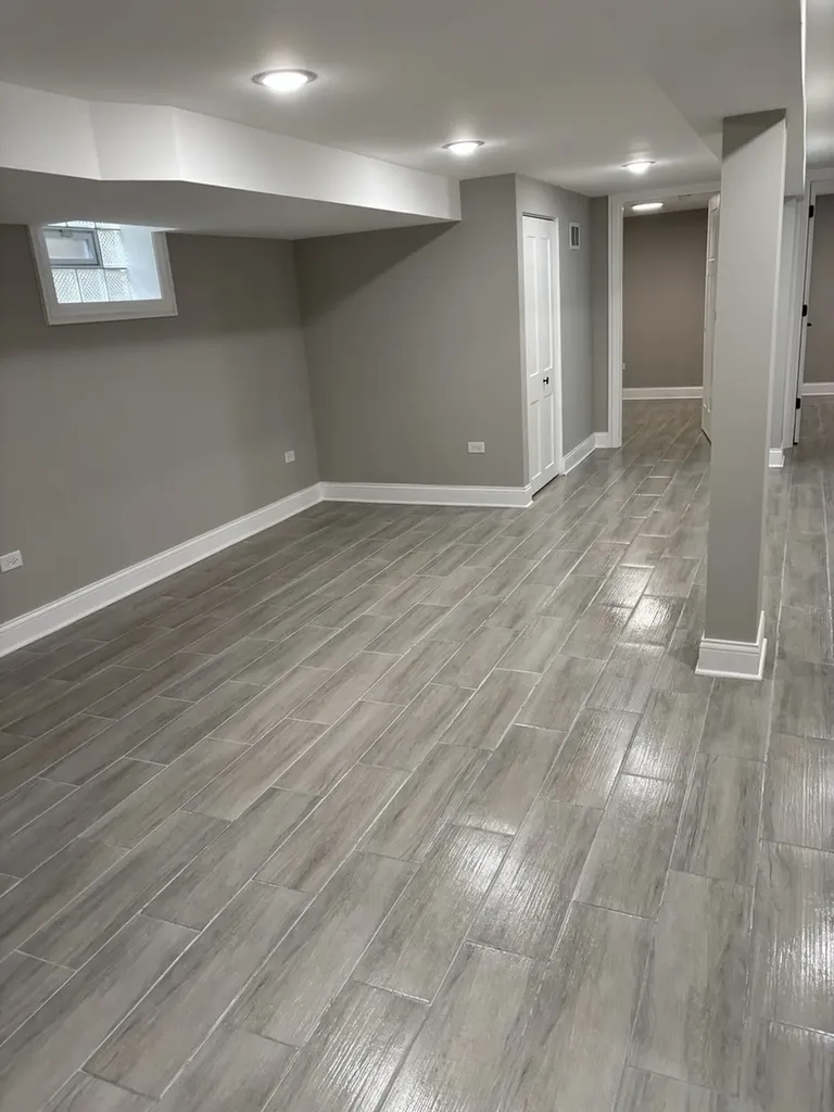 7737 South Champlain Avenue Chicago IL 60619