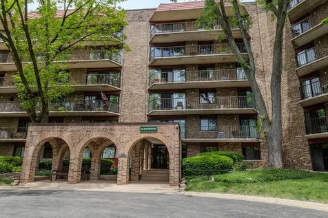 35 South Baybrook Drive Palatine IL 60074