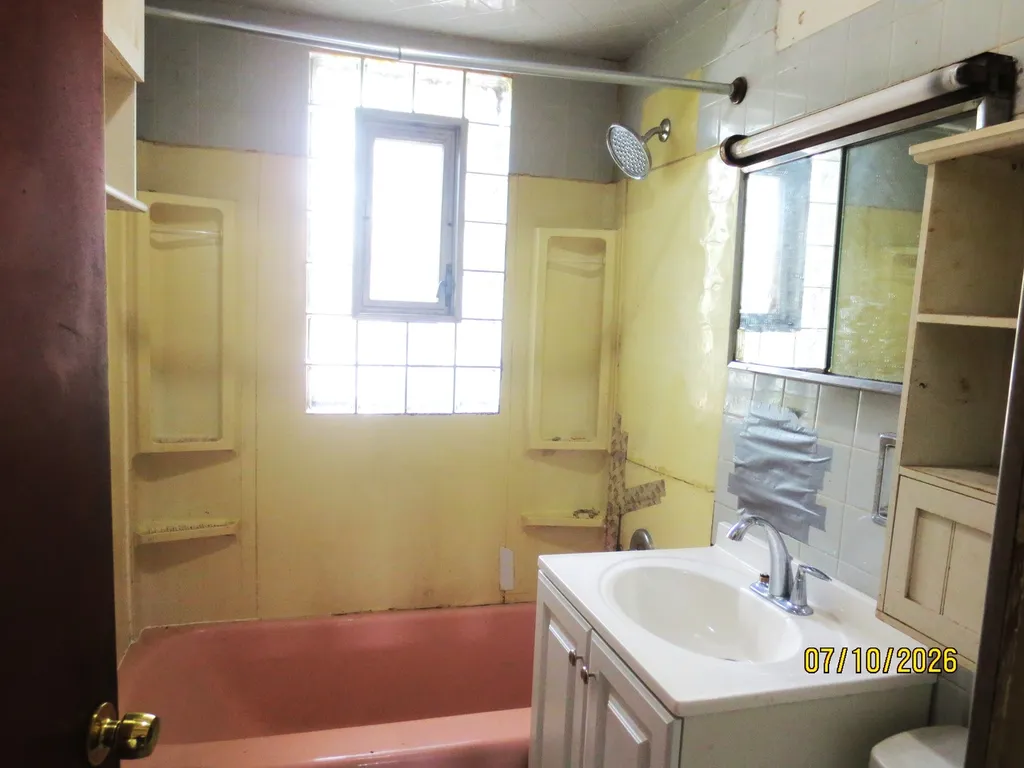 8215 West Forest Preserve Avenue Chicago IL 60634