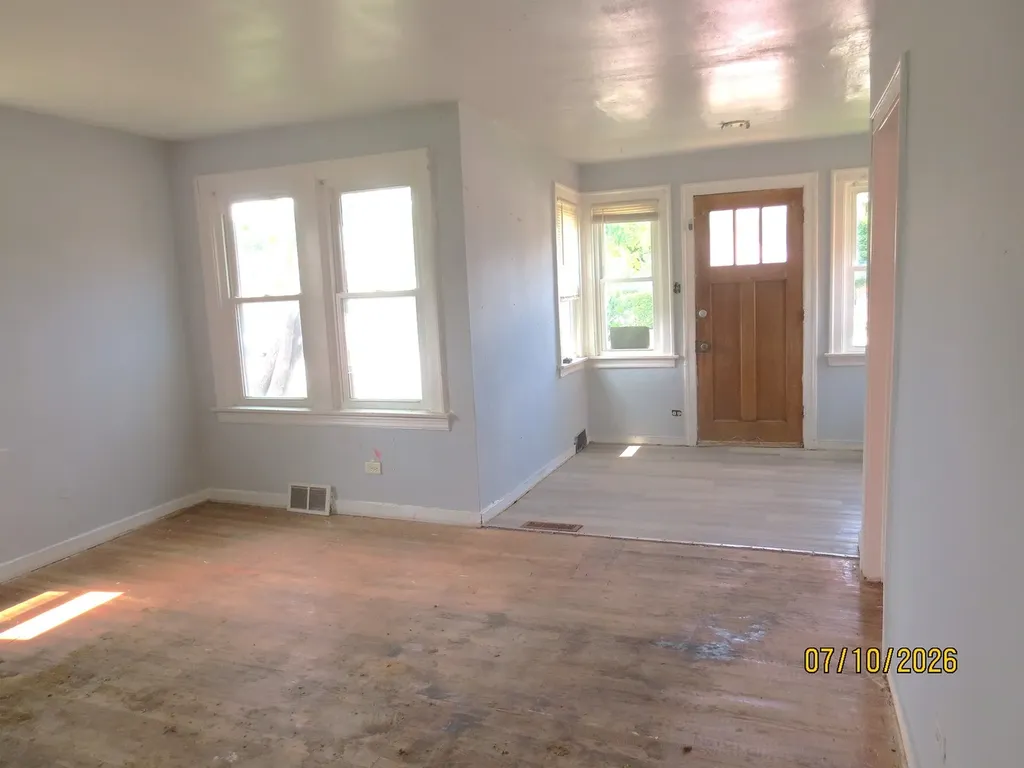8215 West Forest Preserve Avenue Chicago IL 60634