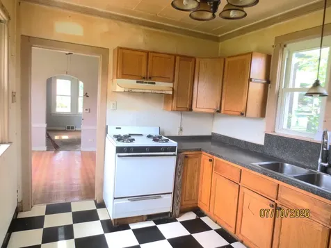 8215 West Forest Preserve Avenue Chicago IL 60634