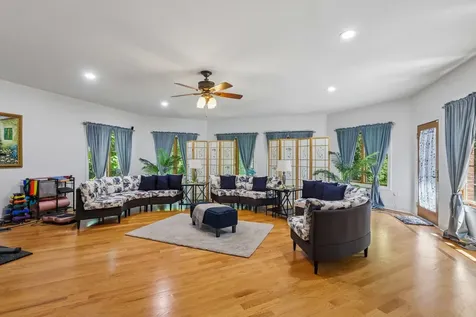 1551 Thorneberry Court Libertyville IL 60048