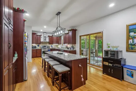 1551 Thorneberry Court Libertyville IL 60048