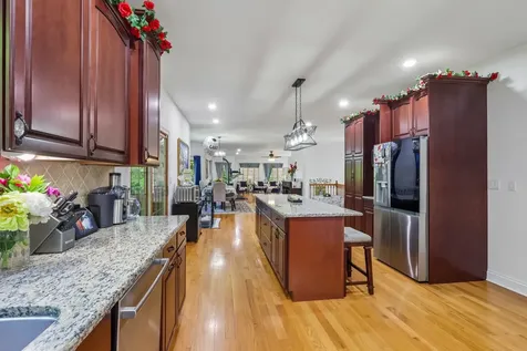 1551 Thorneberry Court Libertyville IL 60048