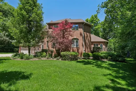 1551 Thorneberry Court Libertyville IL 60048