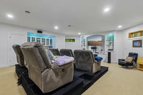 1551 Thorneberry Court Libertyville IL 60048