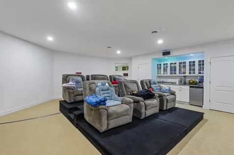 1551 Thorneberry Court Libertyville IL 60048