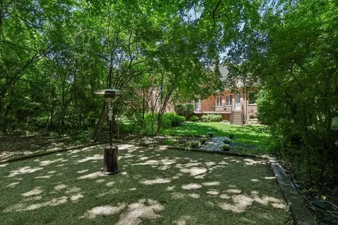 1551 Thorneberry Court Libertyville IL 60048
