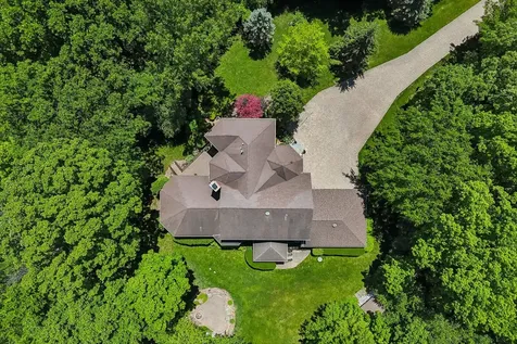 1551 Thorneberry Court Libertyville IL 60048