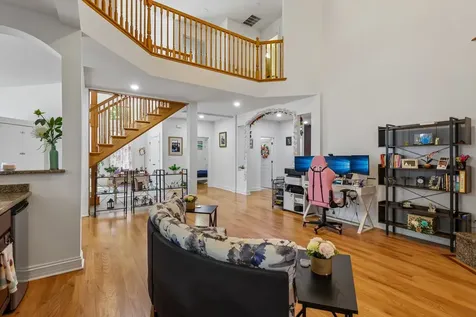 1551 Thorneberry Court Libertyville IL 60048