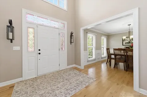 990 Pinecrest Drive Sugar Grove IL 60554
