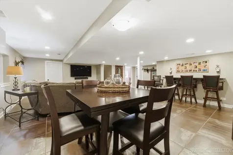 990 Pinecrest Drive Sugar Grove IL 60554