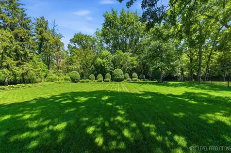 990 Pinecrest Drive Sugar Grove IL 60554