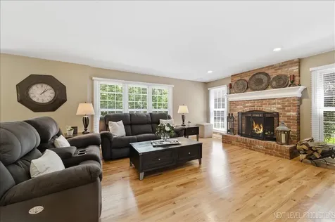 990 Pinecrest Drive Sugar Grove IL 60554