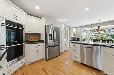 990 Pinecrest Drive Sugar Grove IL 60554