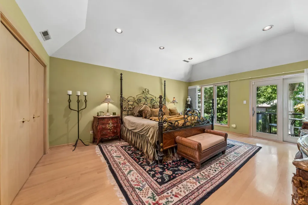 304 Apple River Drive Naperville IL 60565