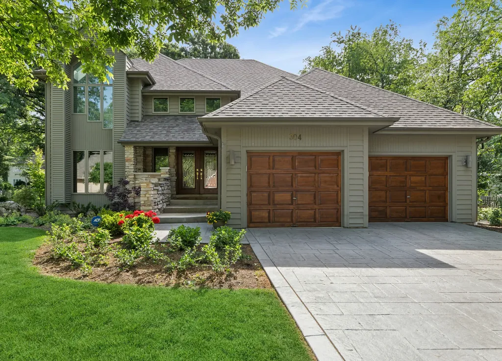 304 Apple River Drive Naperville IL 60565