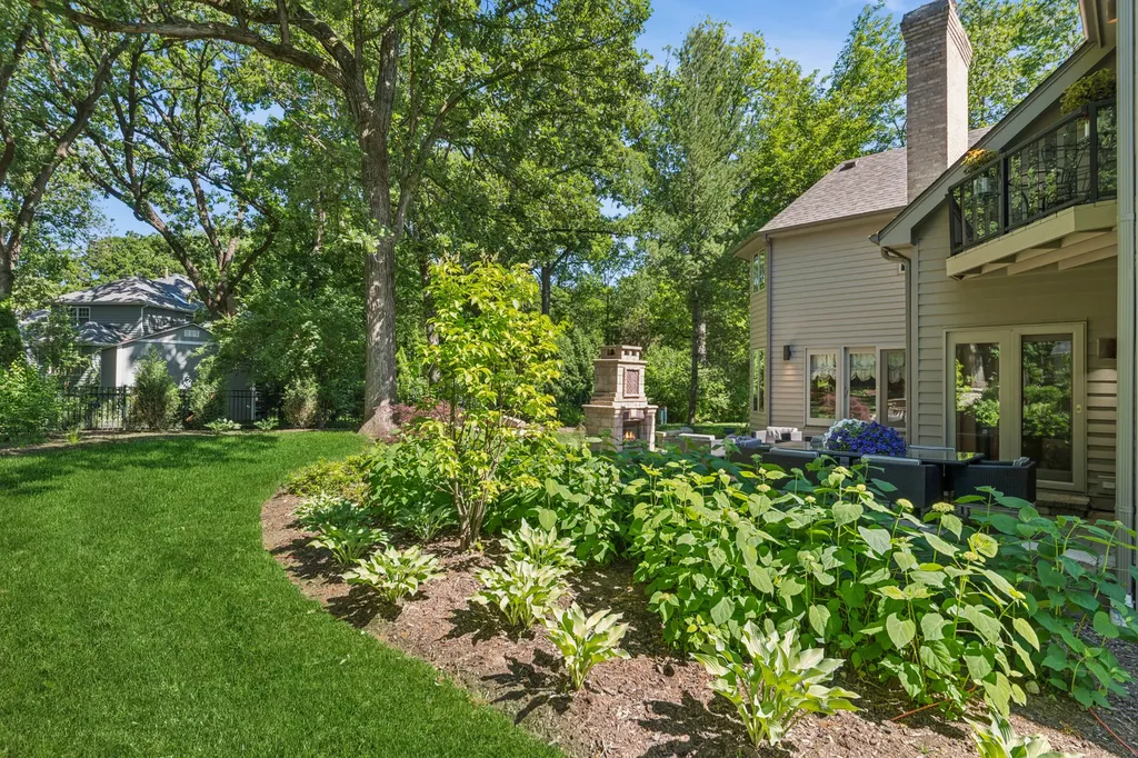 304 Apple River Drive Naperville IL 60565