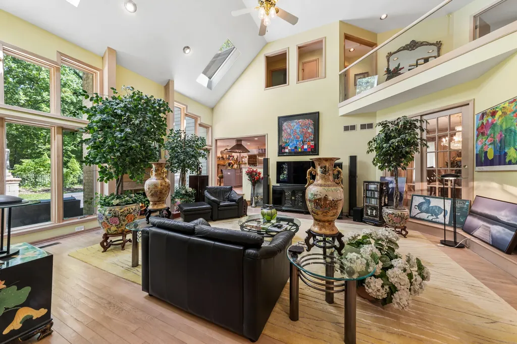 304 Apple River Drive Naperville IL 60565