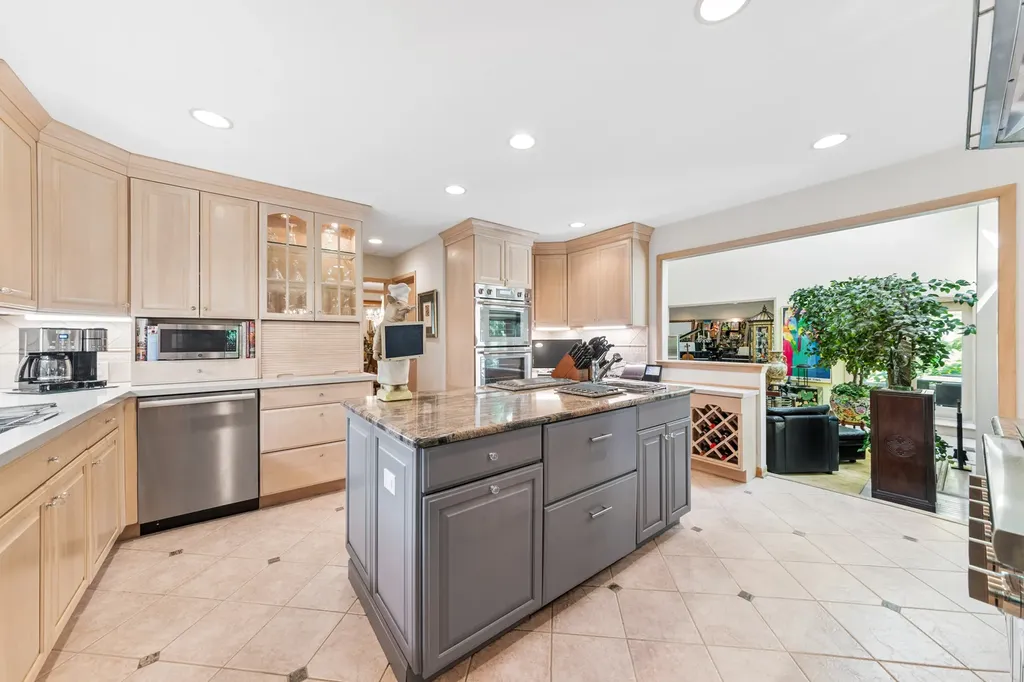 304 Apple River Drive Naperville IL 60565