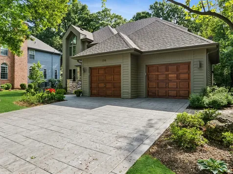 304 Apple River Drive Naperville IL 60565