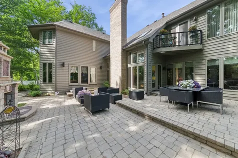 304 Apple River Drive Naperville IL 60565