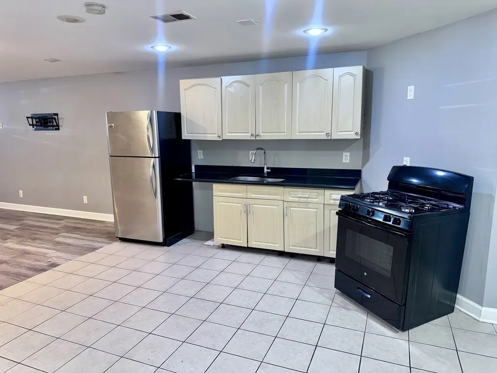 4947 South Calumet Avenue Chicago IL 60615