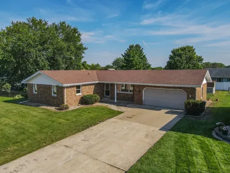 360 Dolly Drive Manteno IL 60950