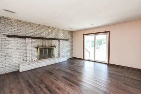 360 Dolly Drive Manteno IL 60950